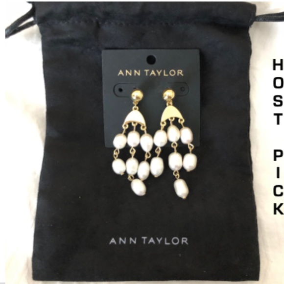 *HP* NWT! Ann Taylor Chandelier Statement Earrings - Picture 1 of 6
